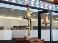 Pointer-ph-stock-exchange-bell-696x391-1.jpeg