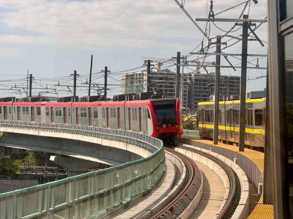 lrt1-red-train-lrmc.jpg