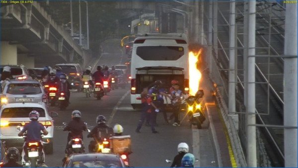 edsa 캐러설.jpg