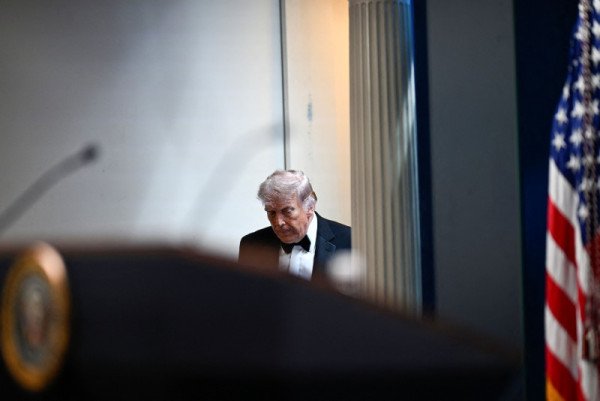 trump-WH-corres-dinner.jpg